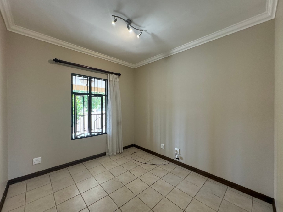 To Let 3 Bedroom Property for Rent in Xanadu North West